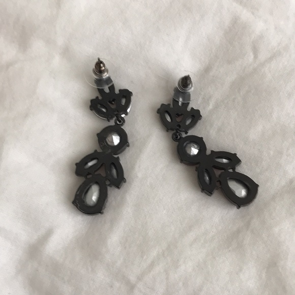 Bundle of 4 statement earrings - Picture 8 of 10
